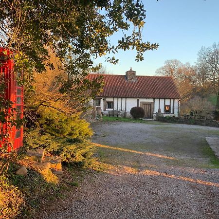 Medieval Cottage In Rural Monmouthshire. Raglan Extérieur photo